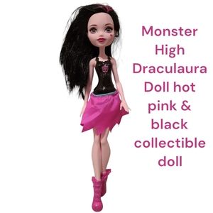 Monster High Draculaura Doll hot pink & black collectible doll retired